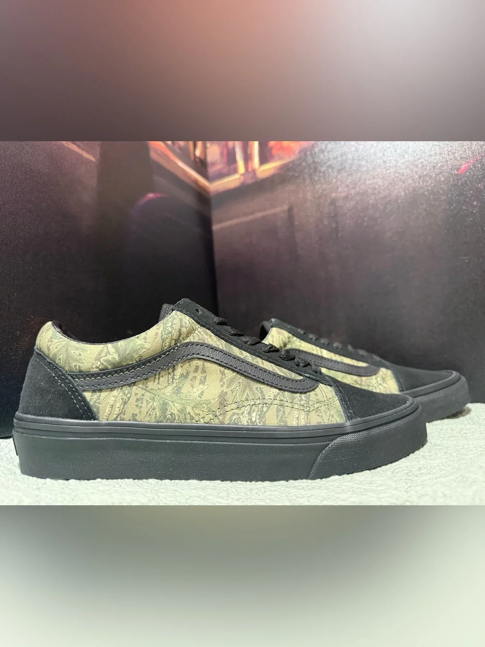 Vans Old Skool Low-Top Sneakers in Black & Olive Camo Men’s Size 8.5